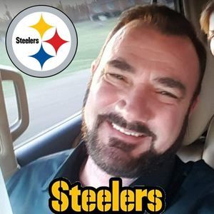 Meet your Posher, Dennis